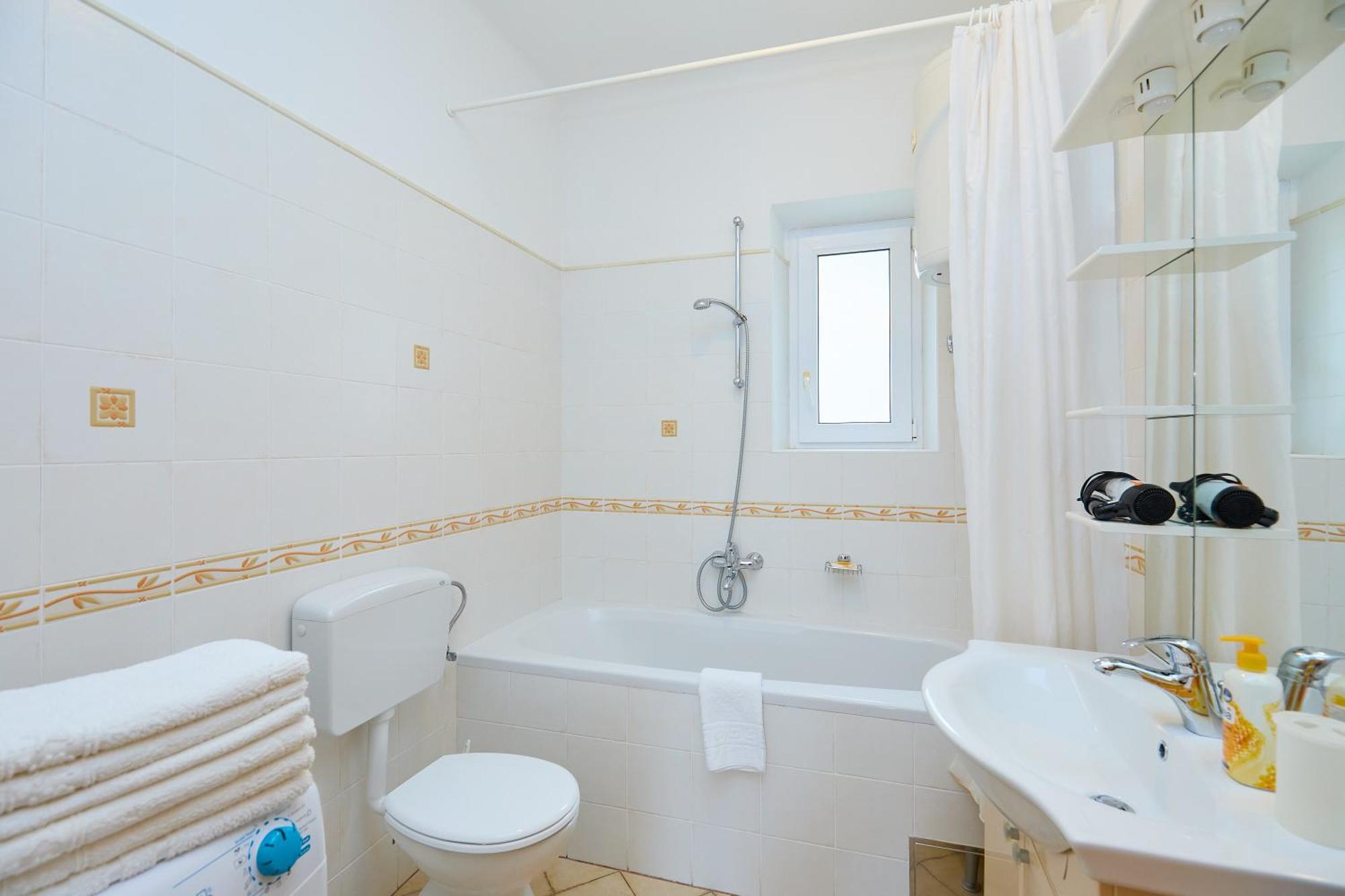 Ivana Appartement *